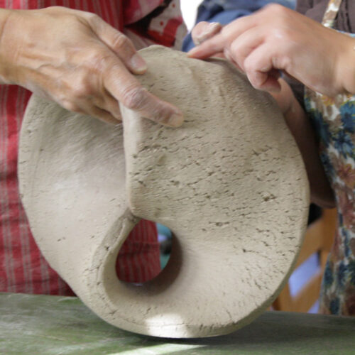 Künstlerisches Gestalten mit Ton