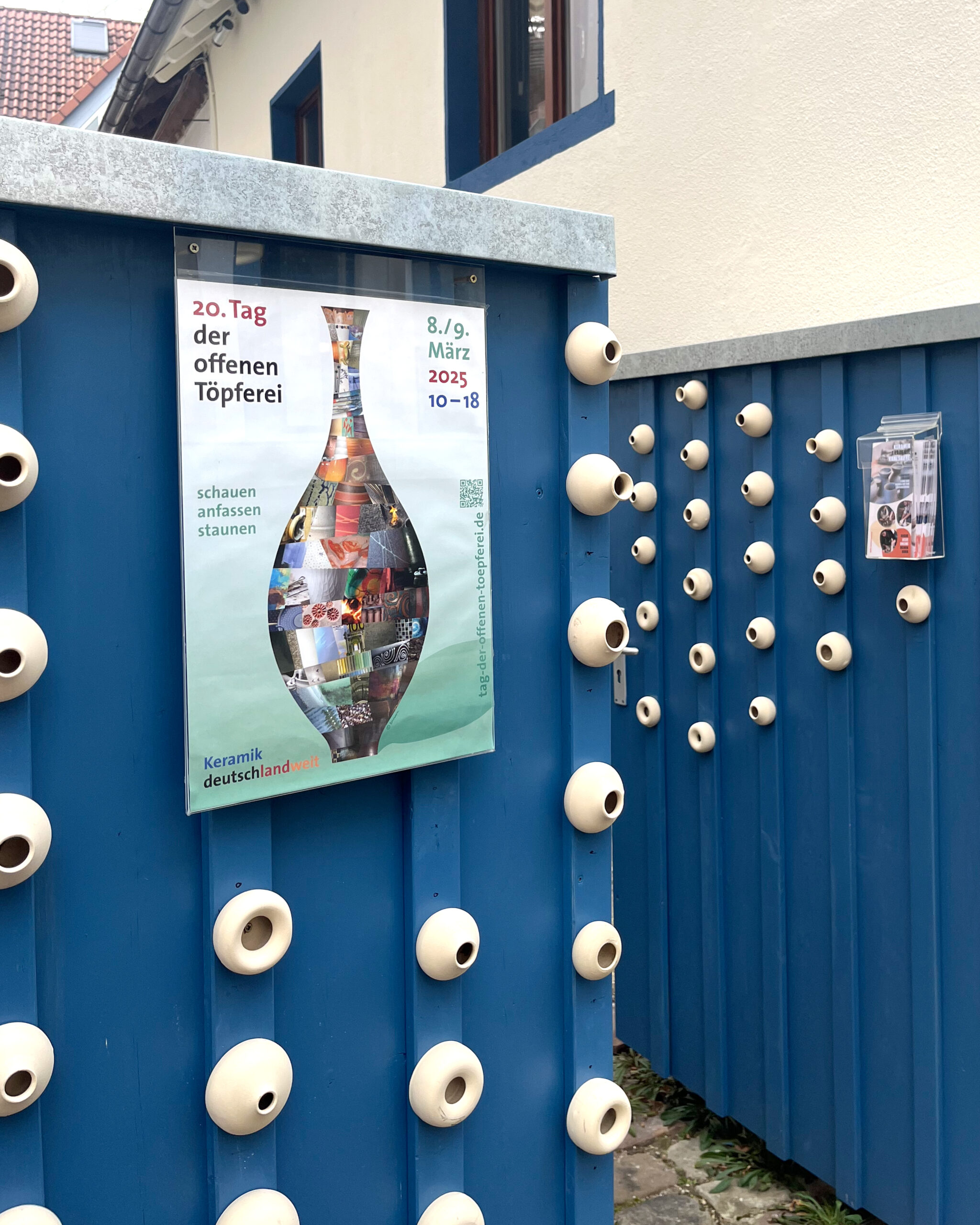 Eingangstor Keramik Akademie Karlsruhe Sabine Classen Grötzingen Tag der offenen Töpferei