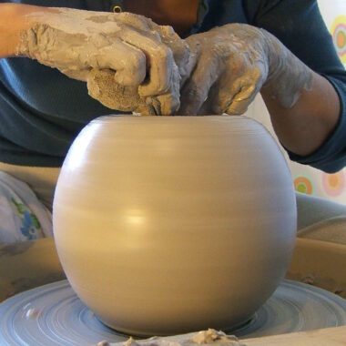 Drehen auf der Töpferscheibe, fortlaufend (Level 2)