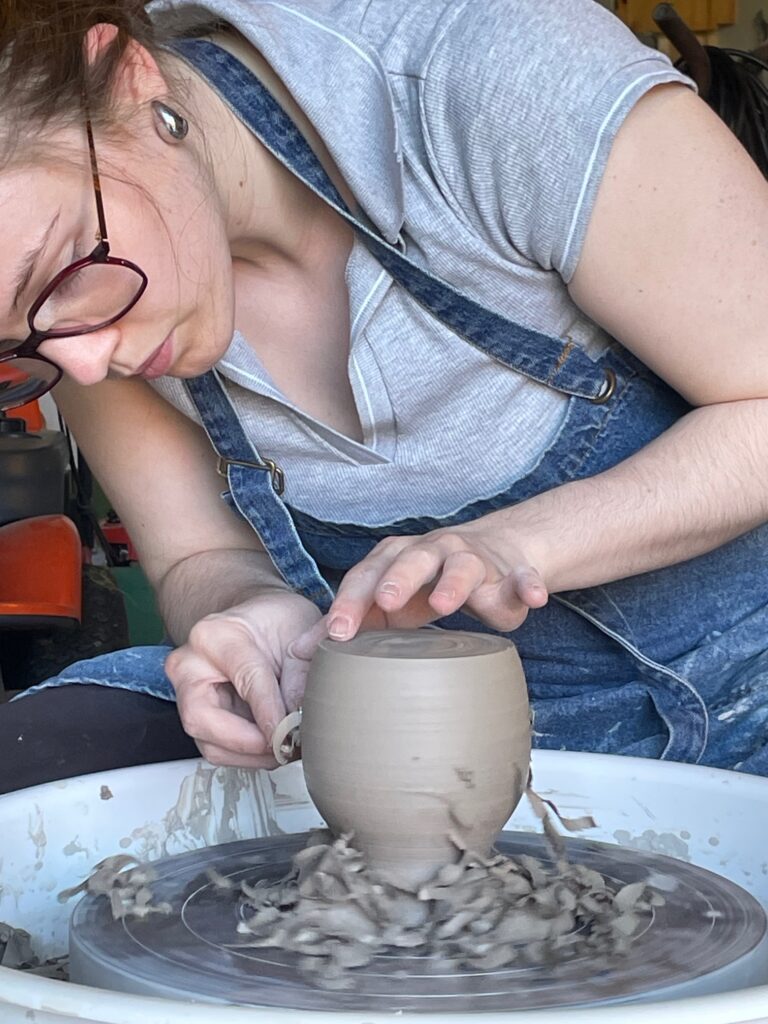 Einsteigerkurs Drehen an der Töpferscheibe in Karlsruhe