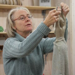 Stehende Figur, modelliert im Seminar im Keramik-Atelier-Haus Karlsruhe